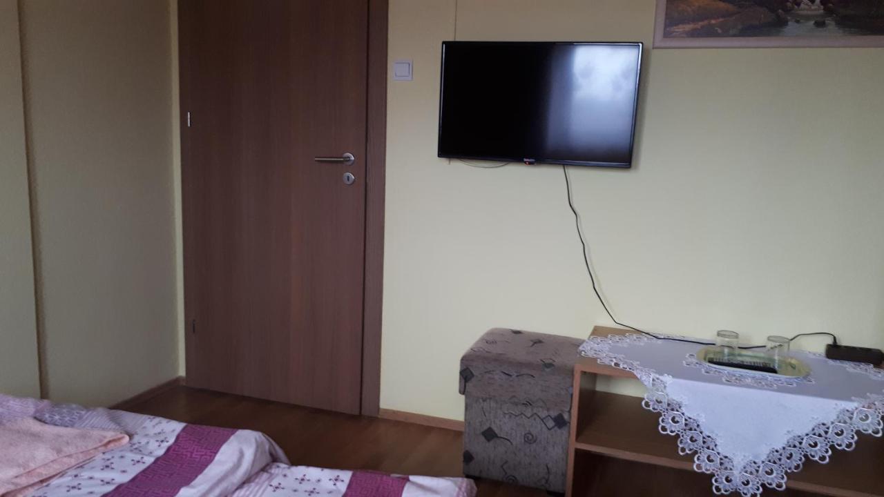 Hotel Napsugar Panzio Vác Exteriér fotografie